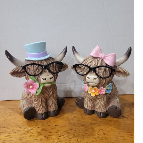 2025 Hobby Lobby Easter Spring Highland Cows Set of 2 Resin Figurines NEW‎ - Picture 3 of 7